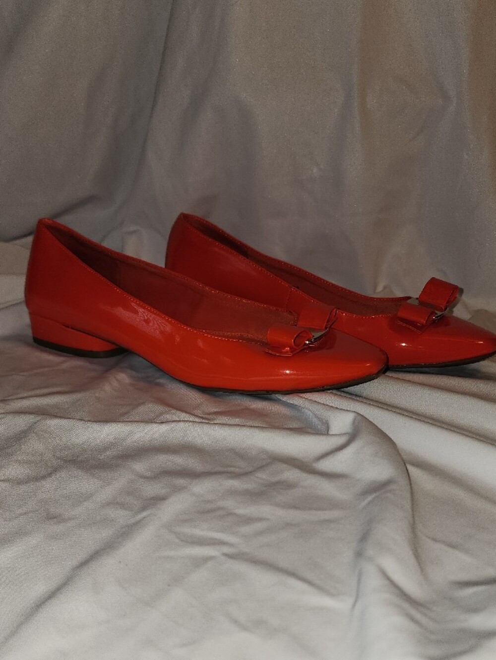 Anne Klein Size 8.5 Bright Orange Patent Leather Bow Flats - Picture 12 of 15